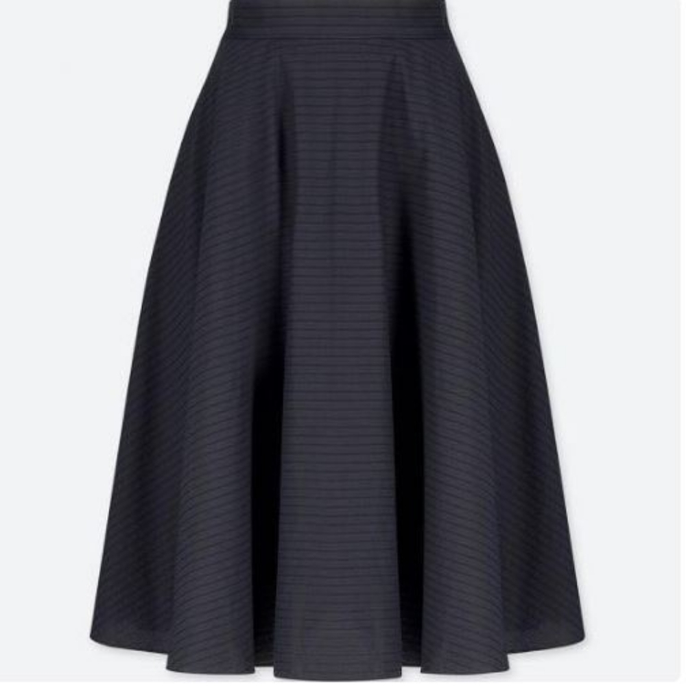 Uniqlo Midi Flare Skirt Size M